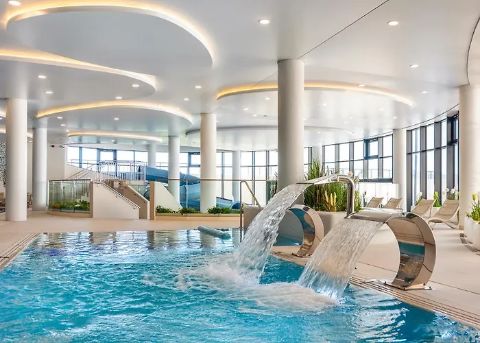 Piaskowa Elegancja F302- Basen Fitness Bawialnia Garaż W Cenie -polanki Aqua - *