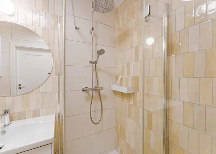 Piaskowa Elegancja F302- Basen Fitness Bawialnia Garaż W Cenie -polanki Aqua - Kołobrzeg