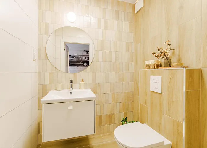 Piaskowa Elegancja F302- Basen Fitness Bawialnia Garaż W Cenie -polanki Aqua -