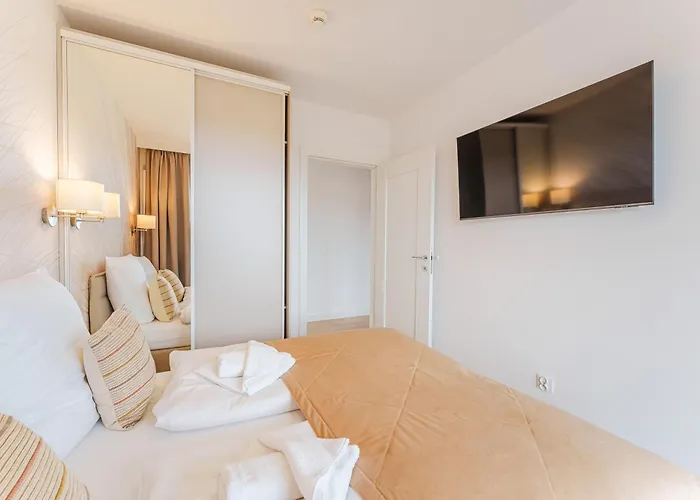 Piaskowa Elegancja F302- Basen Fitness Bawialnia Garaż W Cenie -polanki Aqua - * Kołobrzeg