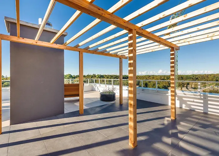 Piaskowa Elegancja F302- Basen Fitness Bawialnia Garaż W Cenie -polanki Aqua -