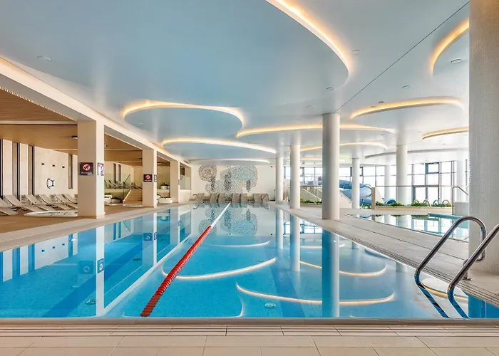 Piaskowa Elegancja F302- Basen Fitness Bawialnia Garaż W Cenie -polanki Aqua -